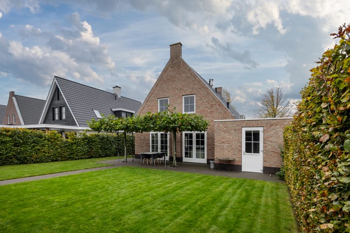 Photo 33 of Koningin Julianaweg 25