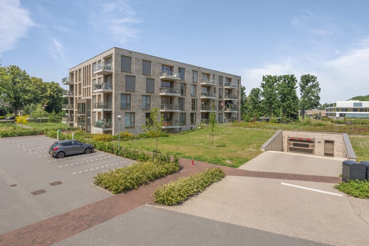 Foto 2 van Couperuslaan 78