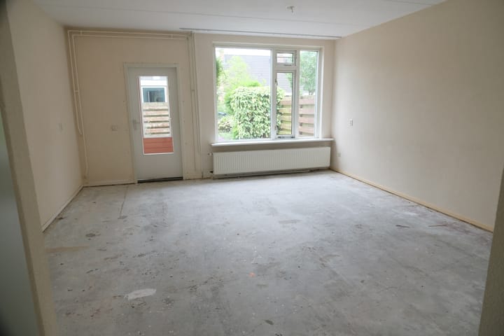 Foto 3 van Zwanebloem 7