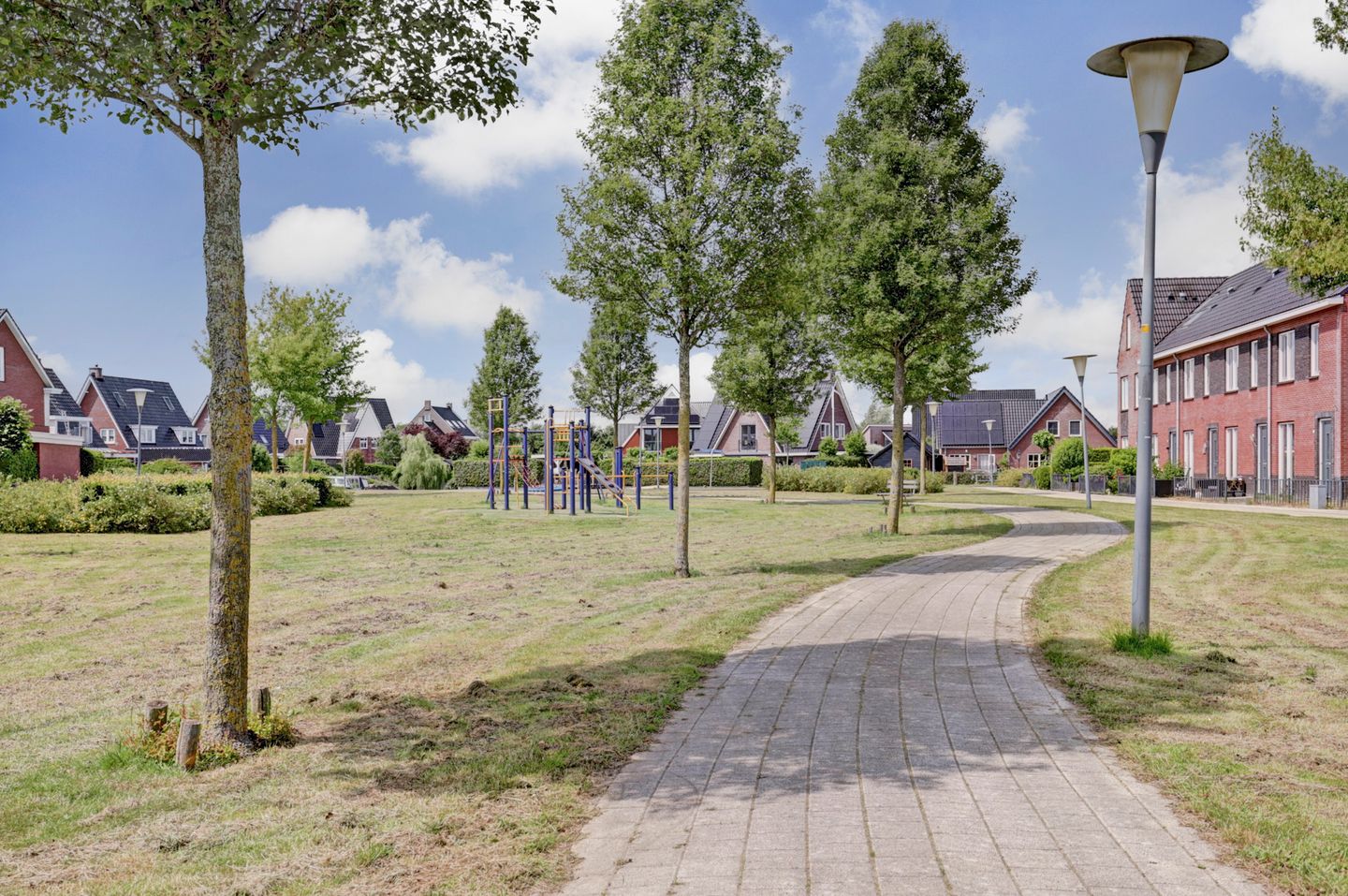 Photo 40 of Zilversmid 6