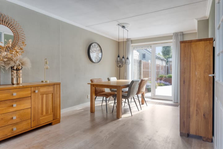 Photo 4 of Julianastraat 1-F