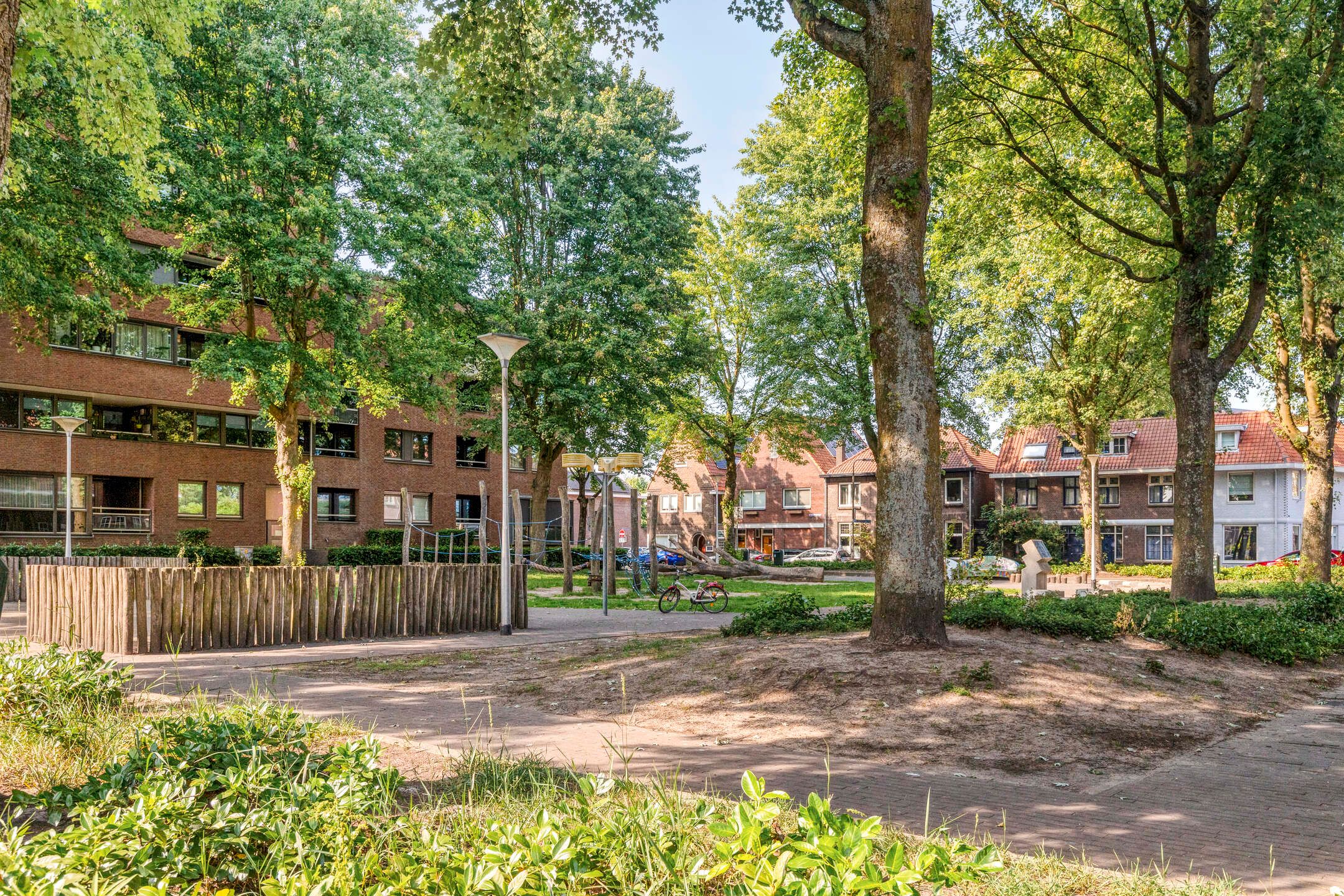 Foto 36 van Bataviastraat 11