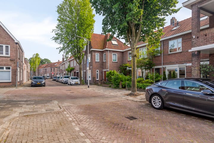 Foto 38 van Bataviastraat 11