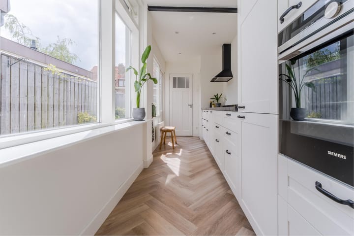 Foto 10 van van Middelantstraat 5