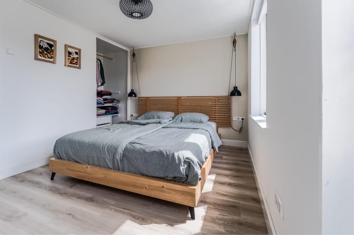 Foto 16 van van Middelantstraat 5