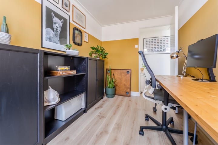 Foto 23 van van Middelantstraat 5