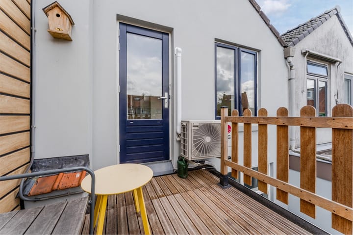 Foto 25 van van Middelantstraat 5