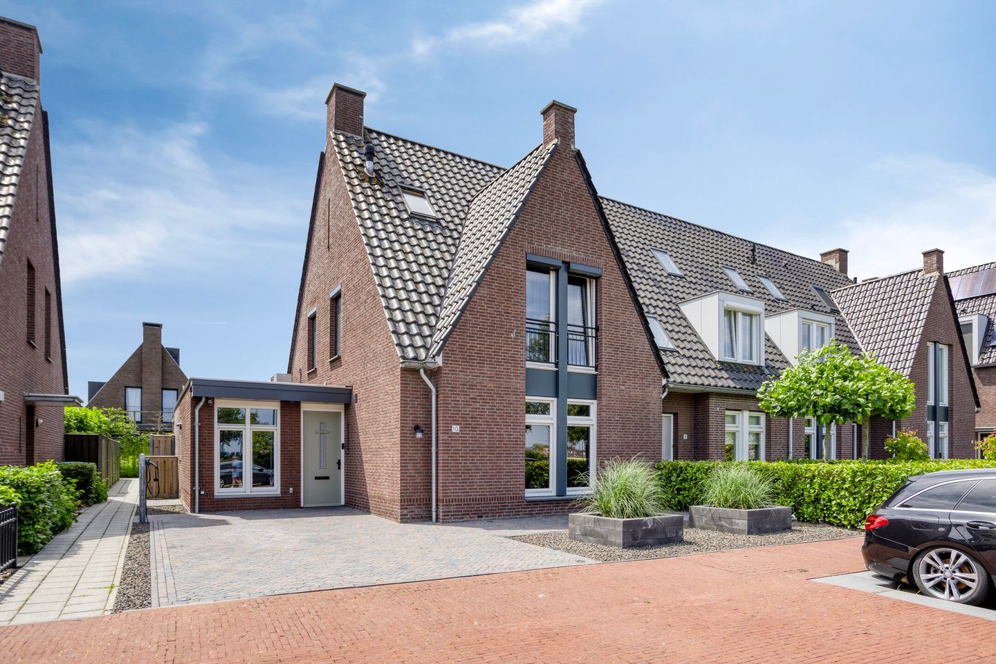 Foto 1 van Kapitein Perrotstraat 10