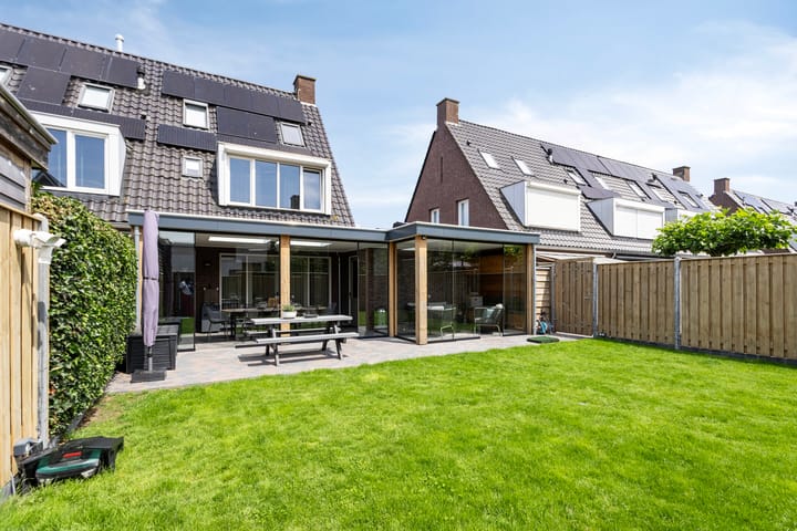 Foto 39 van Kapitein Perrotstraat 10