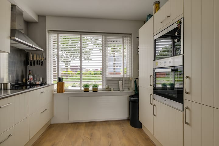 Foto 13 van Ruimtebaan 305