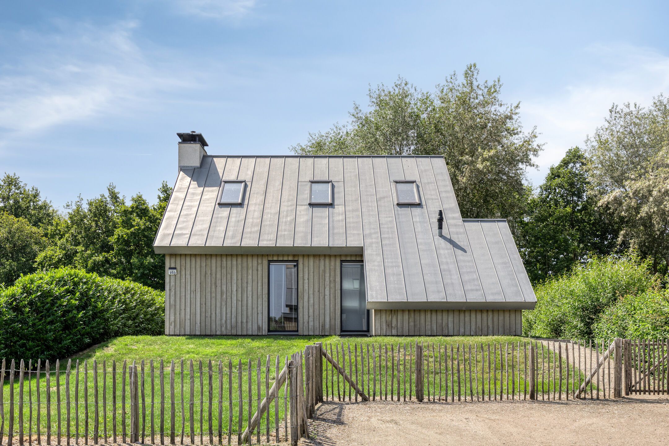 2-bedroom freehold villa in Tholen — photo 4 of 5