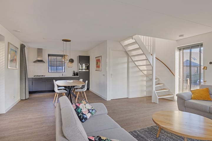 Photo 12 of Oesterdam 163