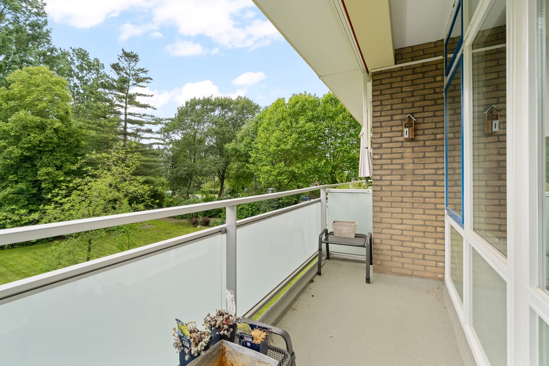 Foto 22 van Van der Helmstraat 305