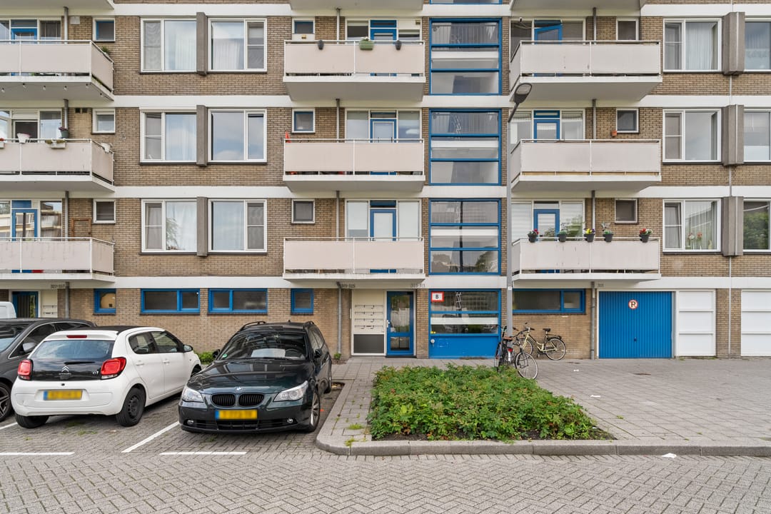 Foto 28 van Van der Helmstraat 305