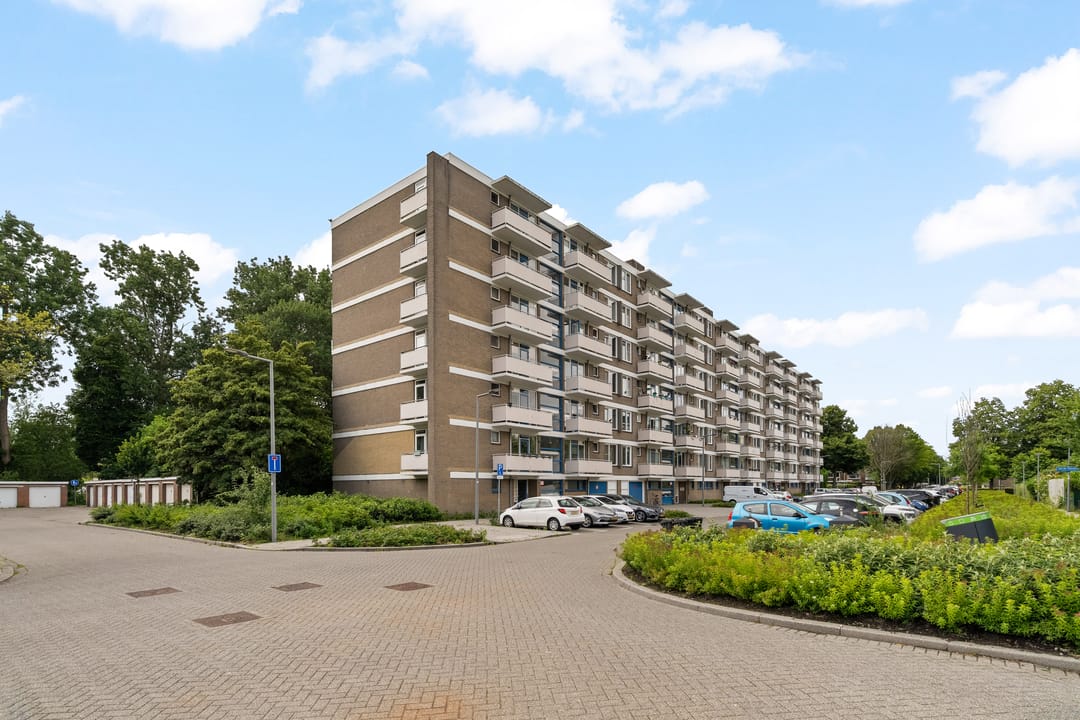 Foto 31 van Van der Helmstraat 305