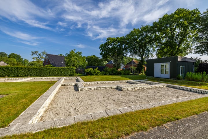 Foto 10 van Schoonloërstraat 1