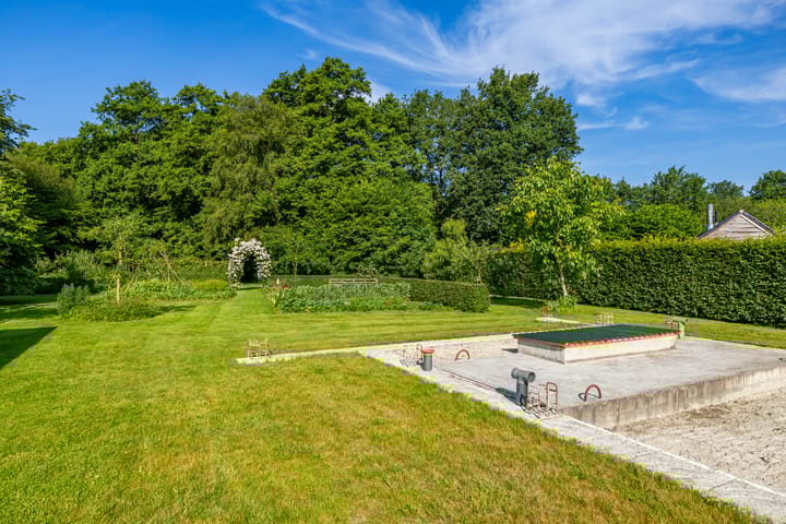 Foto 11 van Schoonloërstraat 1