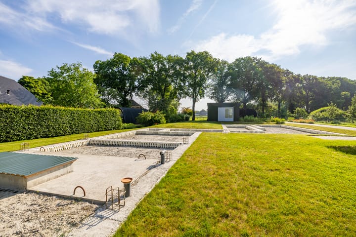 Foto 1 van Schoonloërstraat 1