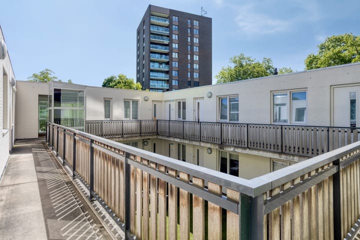 Photo 11 of Kloosterdreef 14