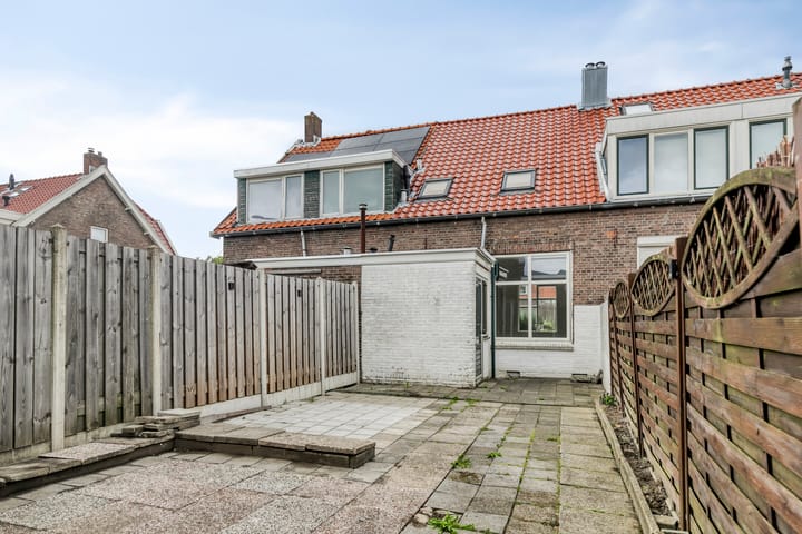 Photo 7 of Burgemeester van Esstraat 127