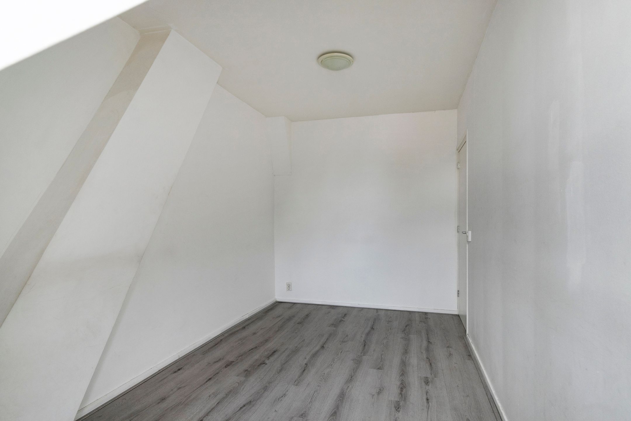 Foto 15 van Burgemeester van Esstraat 127