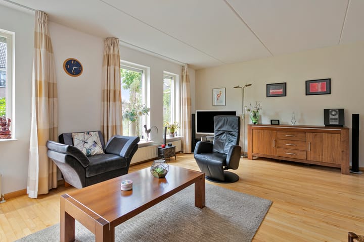 Photo 6 of Burg. Crommelinlaan 61