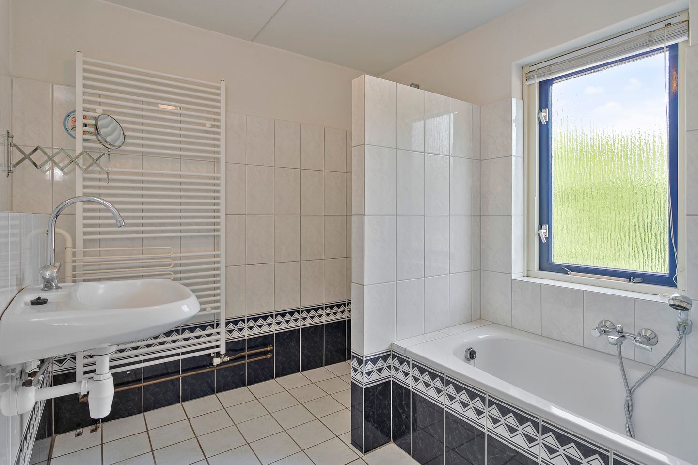 Foto 20 van Burg. Crommelinlaan 61