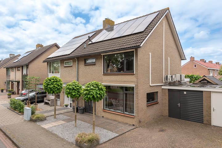 Foto 1 van Klokbekerweg 55