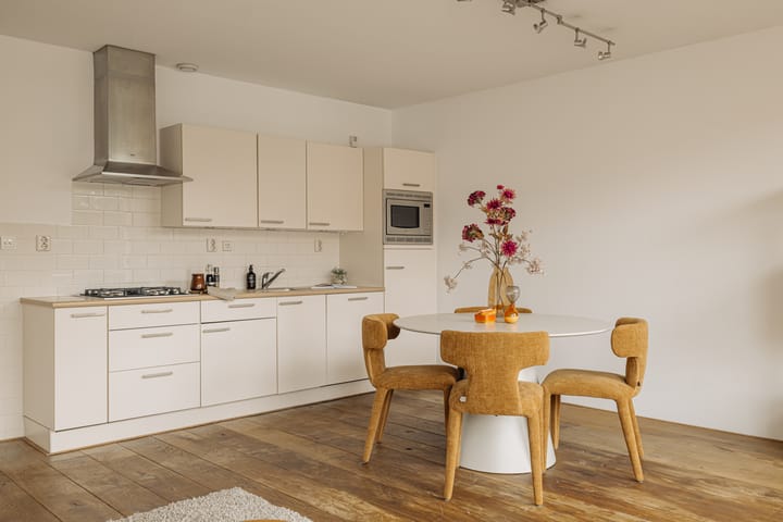 Photo 4 of Marnixstraat 79-C