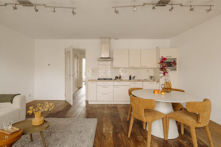 Photo 11 of Marnixstraat 79-C