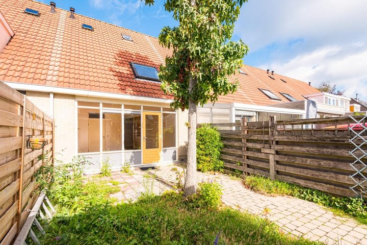 Foto 16 van Gerrit Achterberghof 3