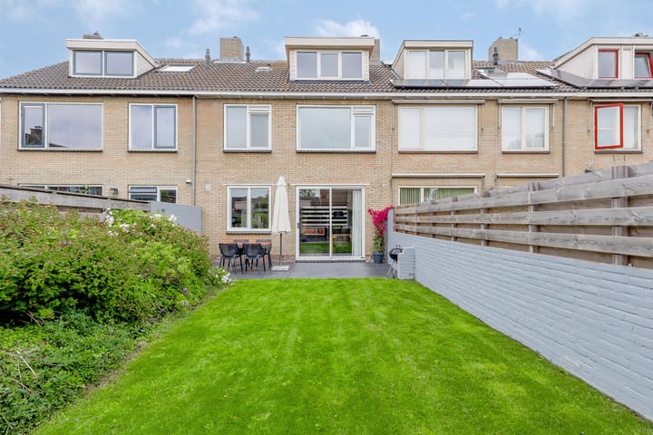 Foto 1 van Burgemeester Elmersstraat 27