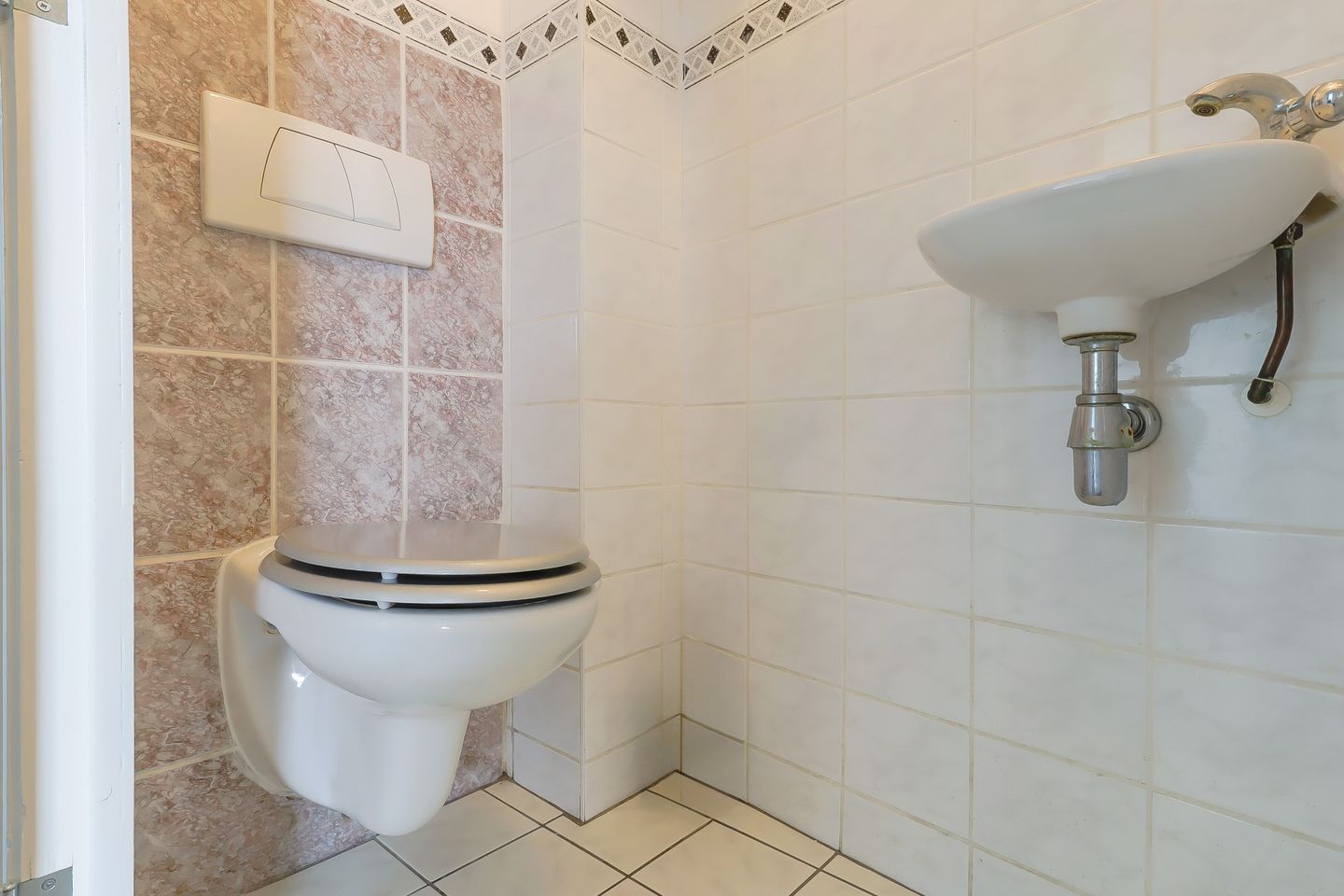 Photo 5 of Burgemeester Elmersstraat 27