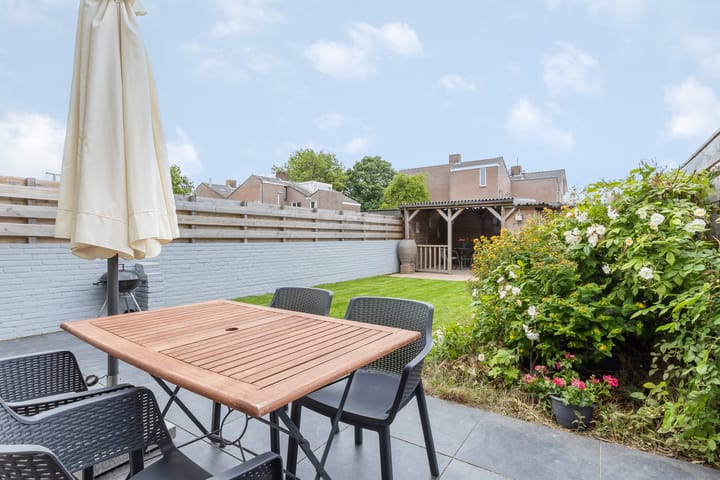 Foto 16 van Burgemeester Elmersstraat 27