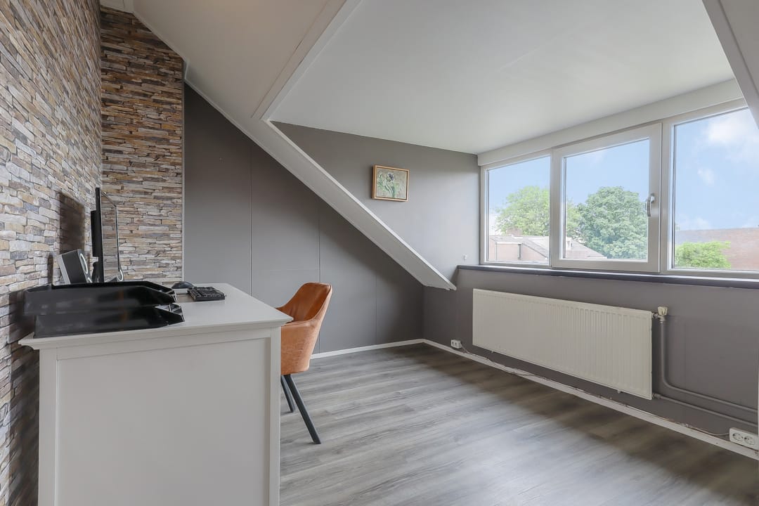 Photo 31 of Burgemeester Elmersstraat 27