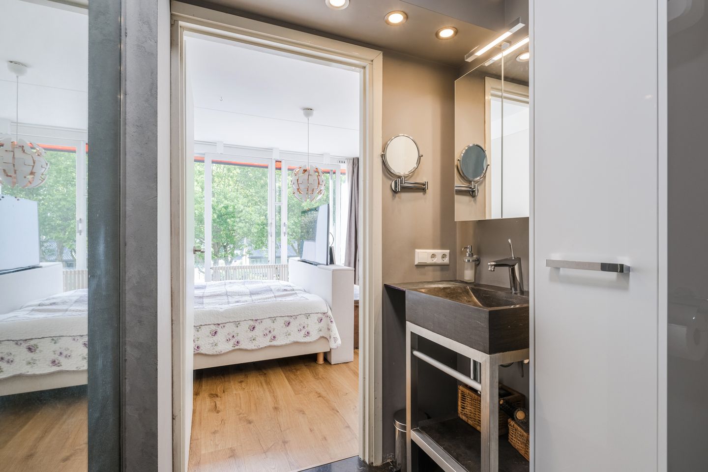 Foto 20 van Doenradestraat 42-D24