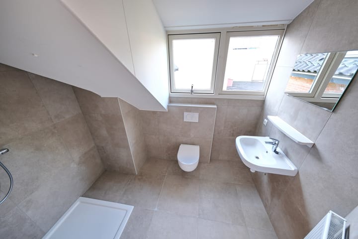 Foto 11 van Grotestraat 137-A