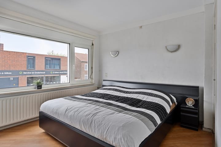 Foto 17 van Voltastraat 2-A