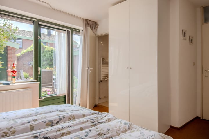 Foto 17 van Fie Carelsenstraat 2