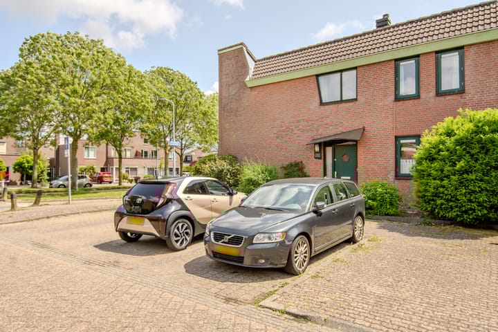 Foto 34 van Fie Carelsenstraat 2