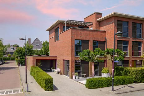 undefined main image