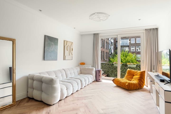 Foto 10 van Jan van Riebeekstraat 5-1