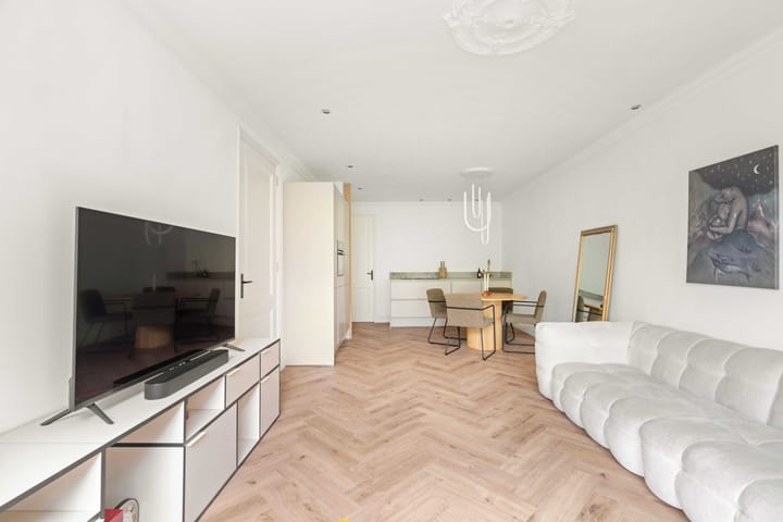 Foto 12 van Jan van Riebeekstraat 5-1