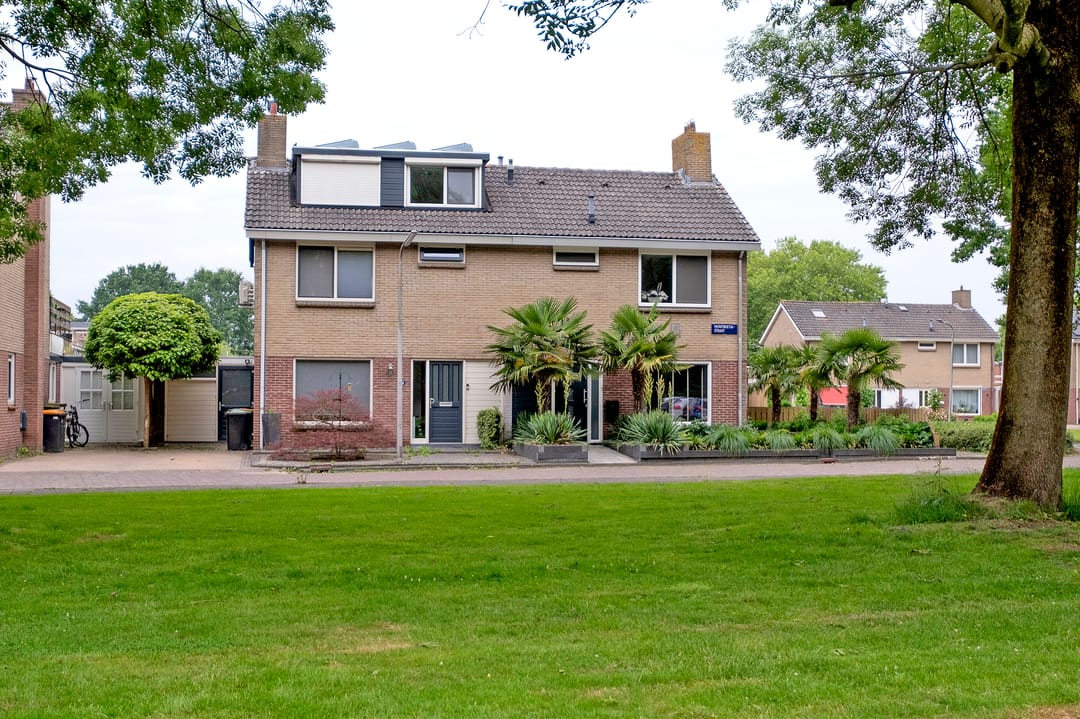 Foto 46 van Montbretiastraat 2