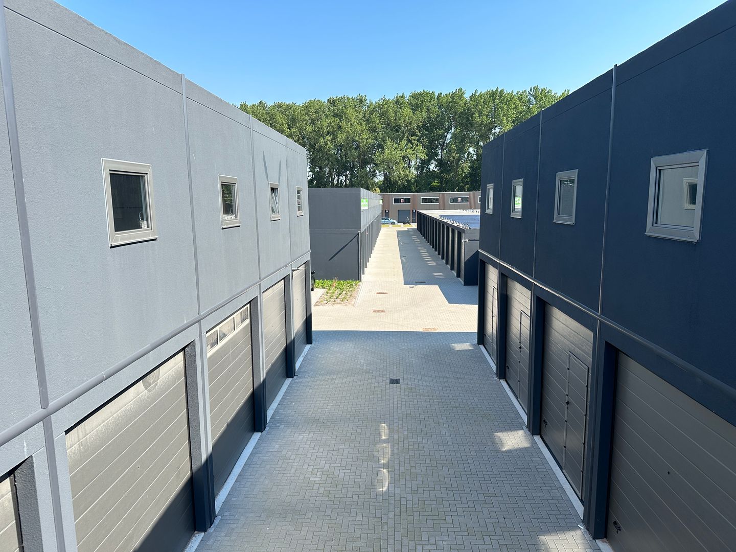 Bekijk foto 2 van Titaniumweg 322