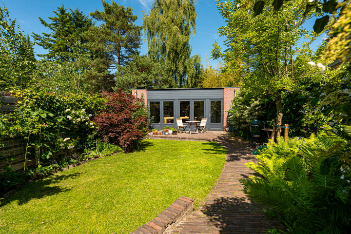 Photo 37 of Oosterstraat 13