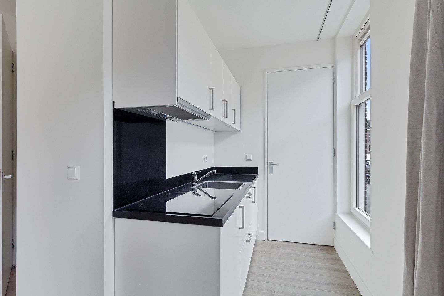 Foto 4 van Zuidpolderstraat 42-B01