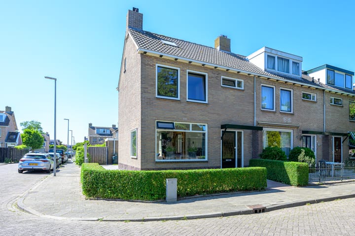 Photo 3 of Pinksterblomstraat 66