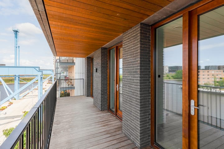 Foto 15 van VOC-kade 68