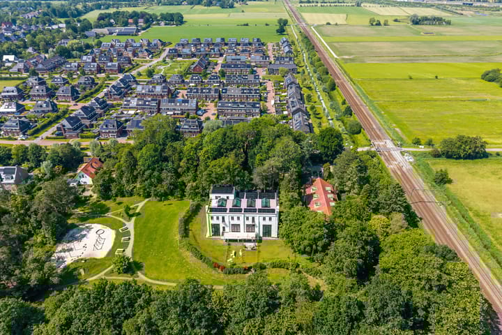 Photo 31 of Grootslaan 11